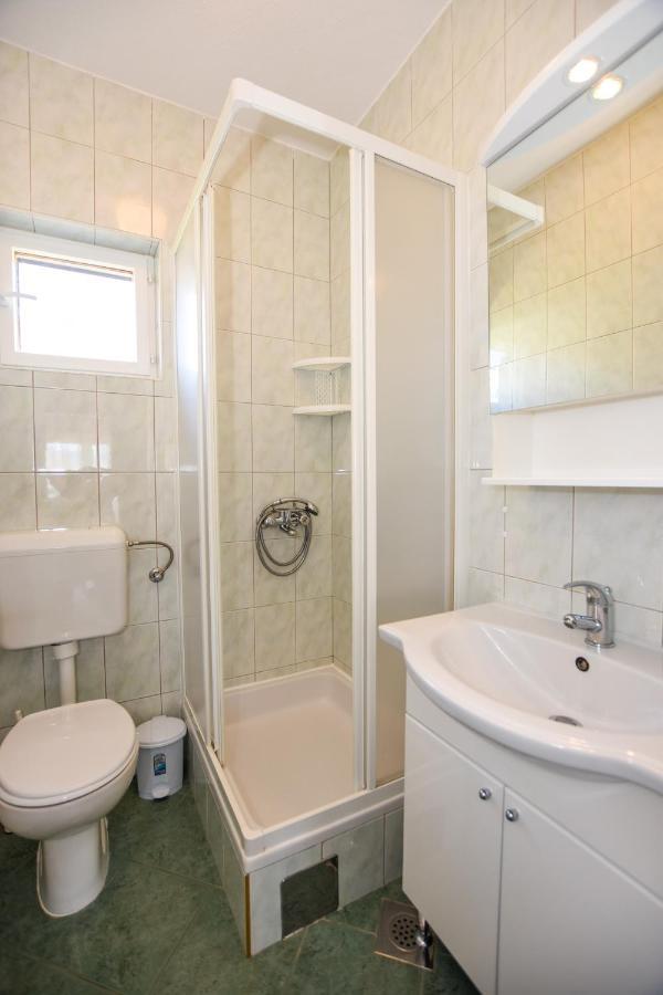 Apartmani Marija Ljubica パグ エクステリア 写真