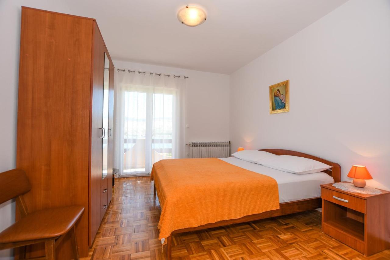 Apartmani Marija Ljubica パグ エクステリア 写真