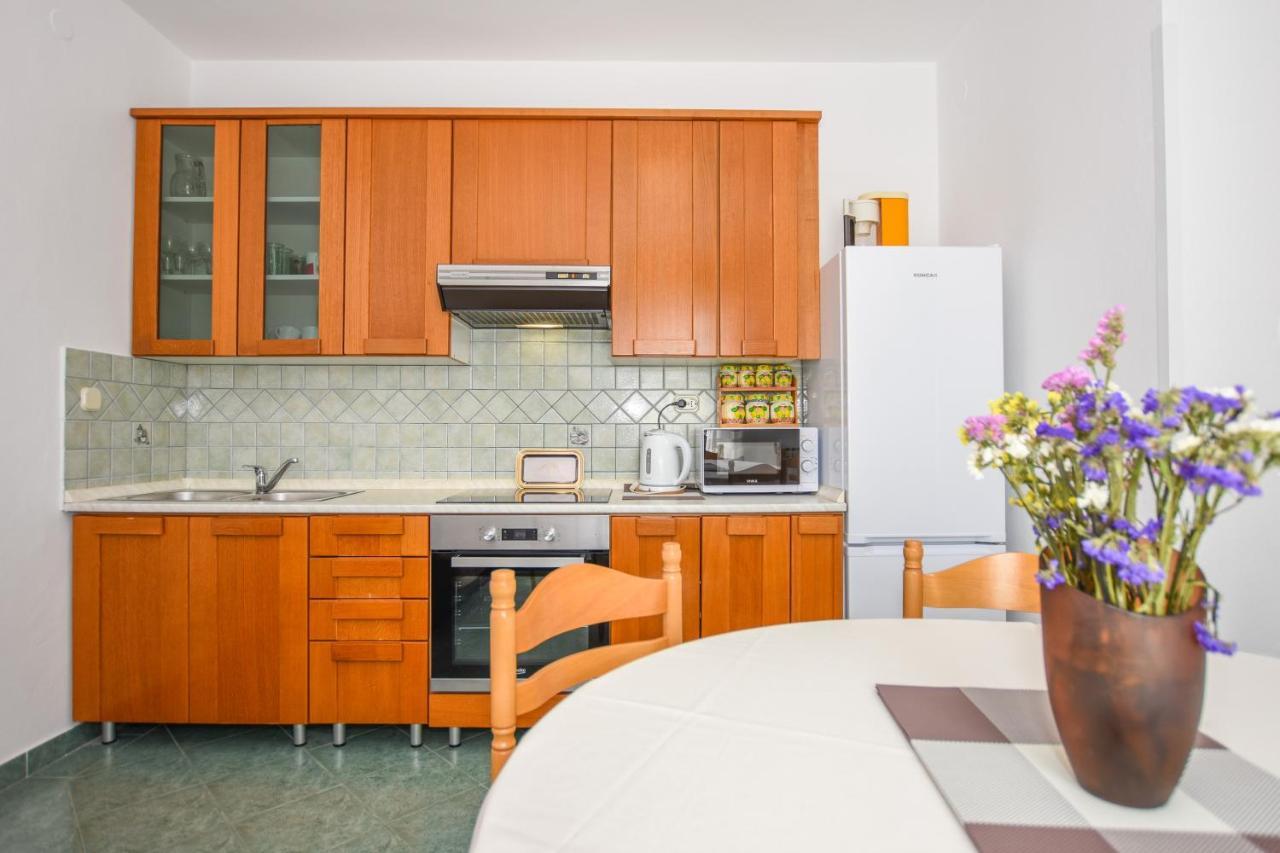 Apartmani Marija Ljubica パグ エクステリア 写真