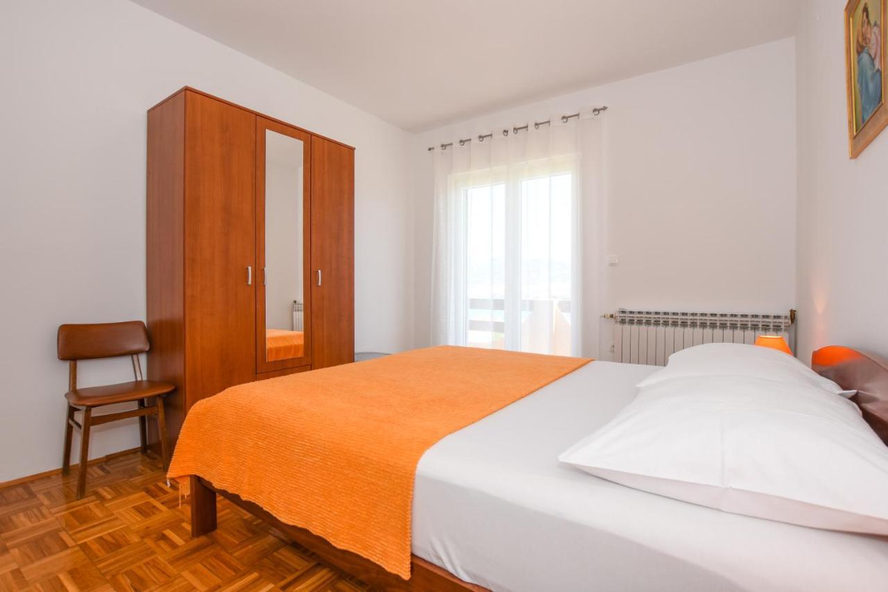 Apartmani Marija Ljubica パグ エクステリア 写真