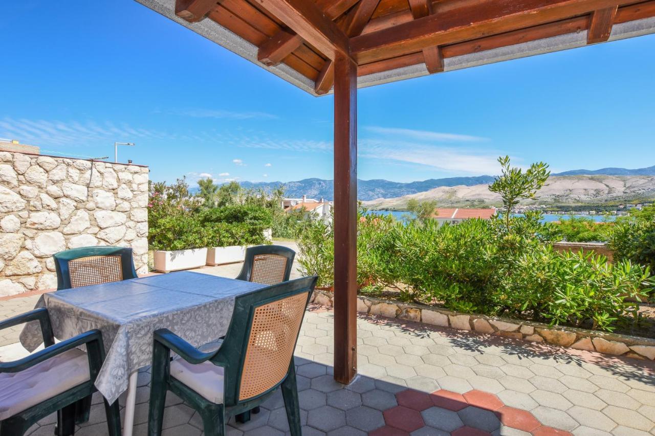 Apartmani Marija Ljubica パグ エクステリア 写真
